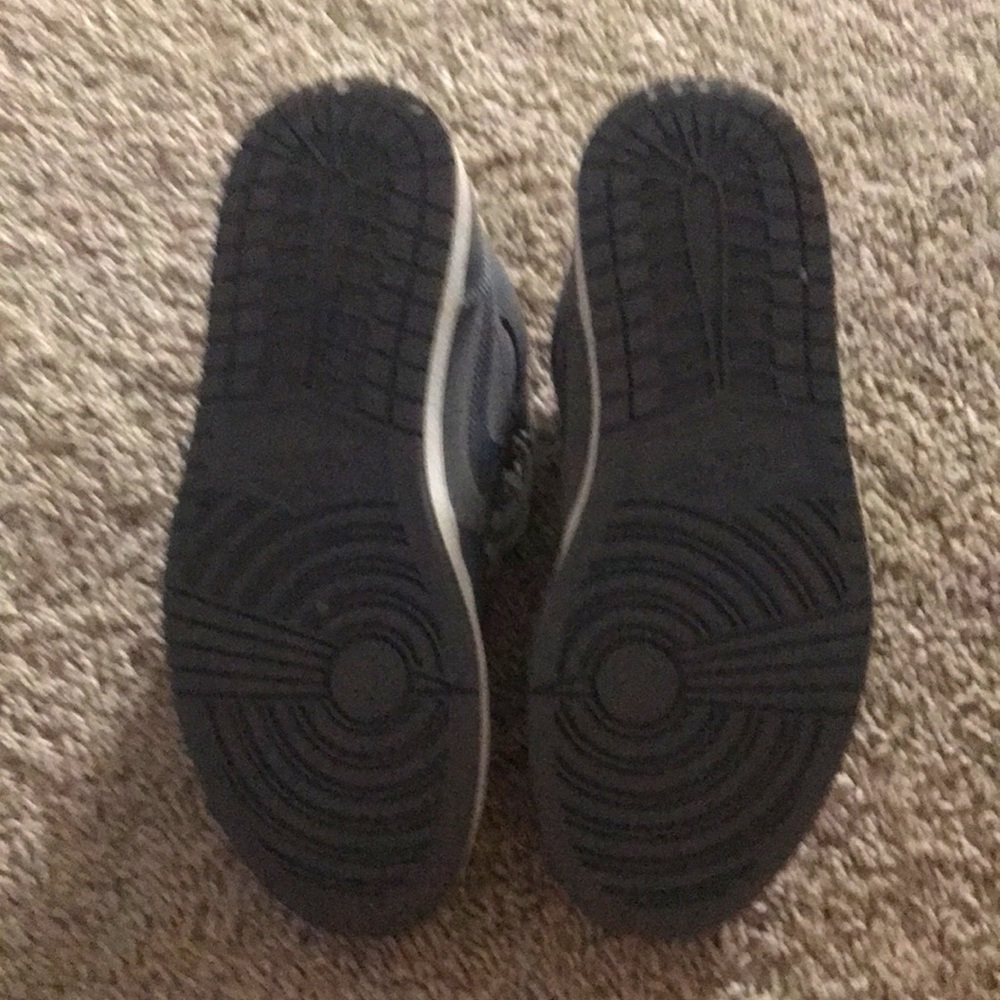 In good condition. - Picture 3 of 4